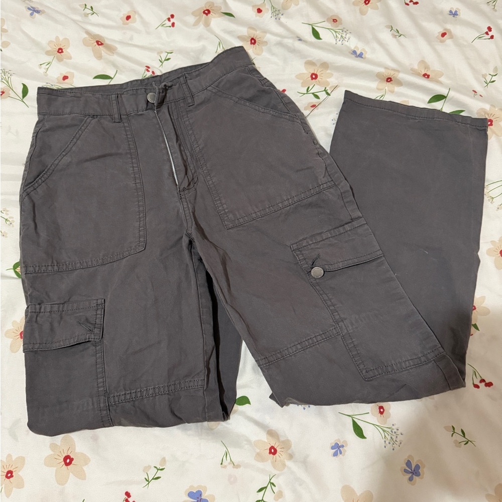 Women’s Gray Cargo Pants